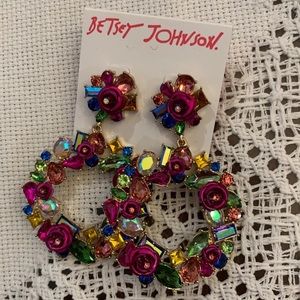 Betsey Johnson Jewelry - Beautiful round floral earrings Betsey Johnson Jewelry - Beautiful round floral earrings
